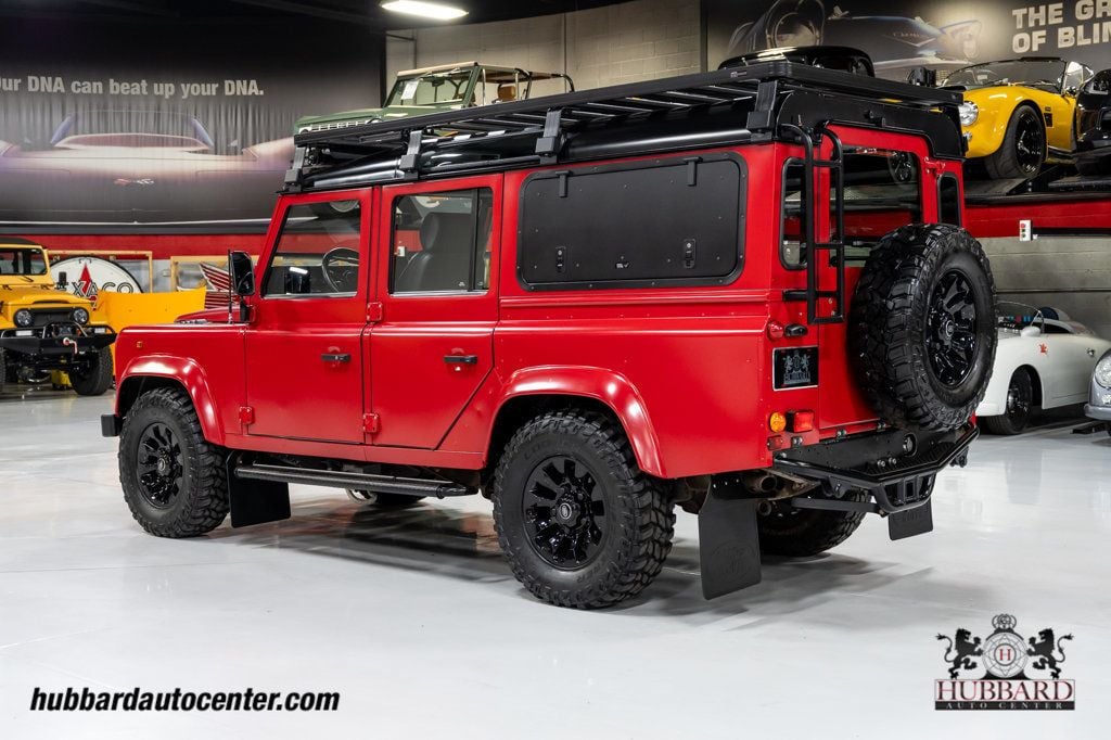 1995 Land Rover Defender 110  - 23025060 - 5