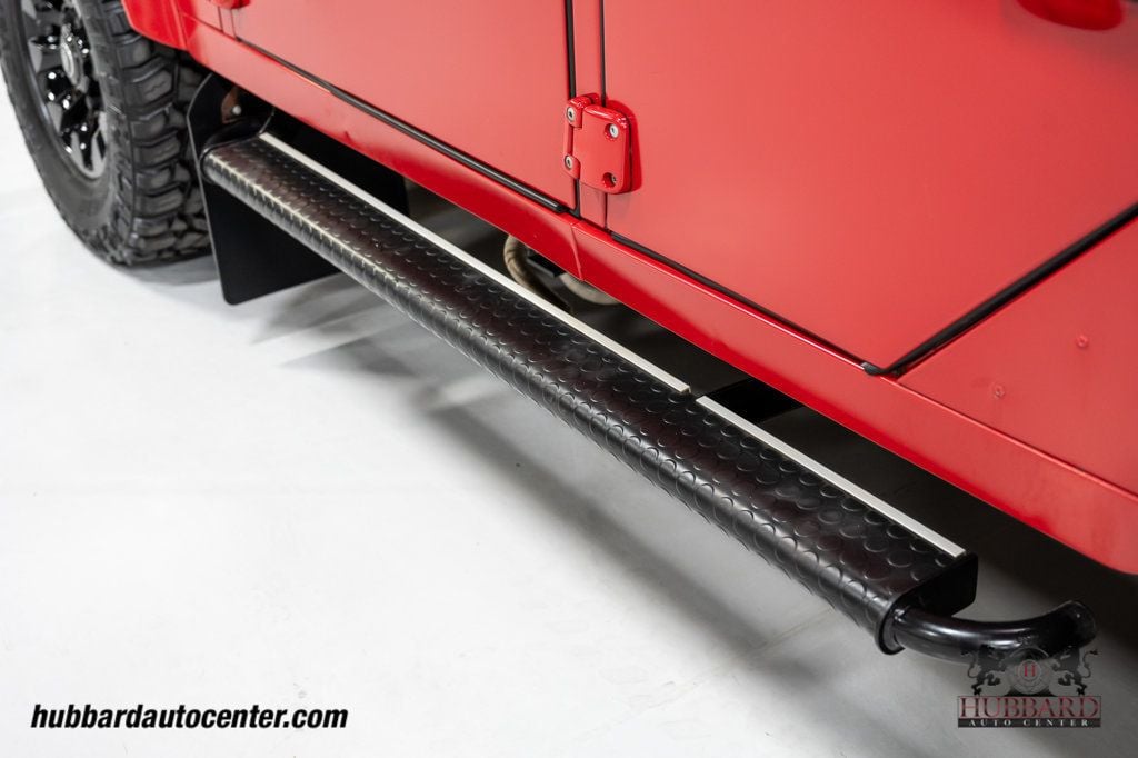 1995 Land Rover Defender 110  - 23025060 - 59