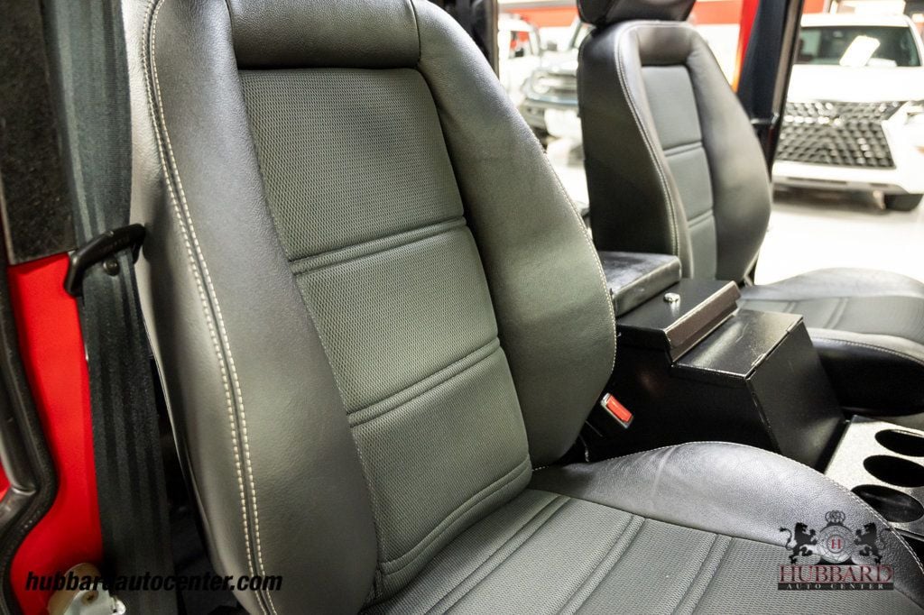 1995 Land Rover Defender 110  - 23025060 - 72