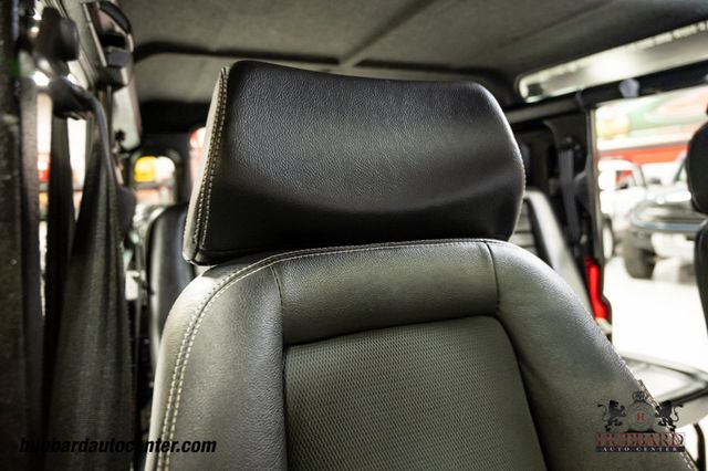 1995 Land Rover Defender 110  - 23025060 - 73