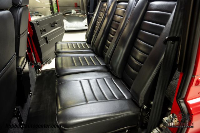 1995 Land Rover Defender 110  - 23025060 - 82