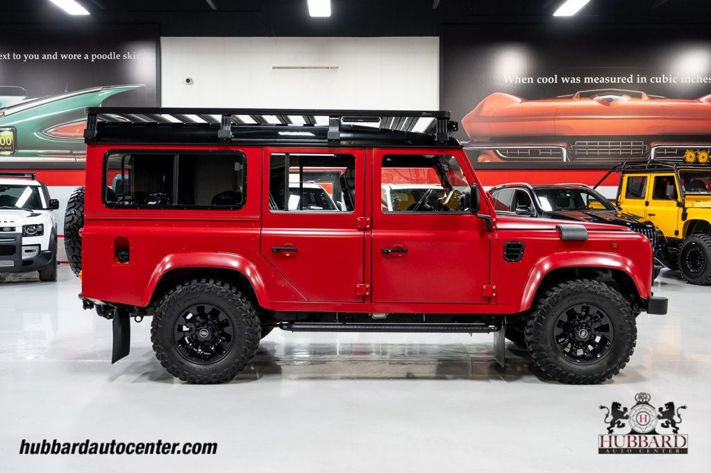 1995 Land Rover Defender 110  - 23025060 - 8