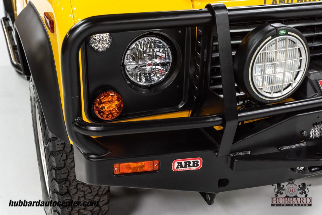 1995 Land Rover Defender photo 23