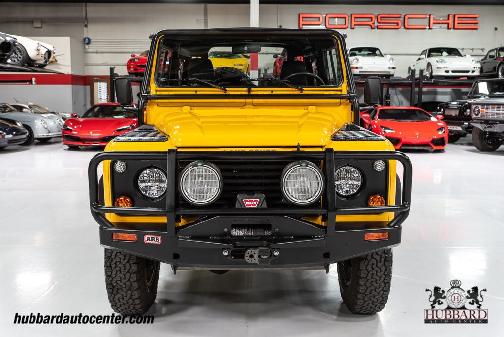 1995 Land Rover Defender photo 2