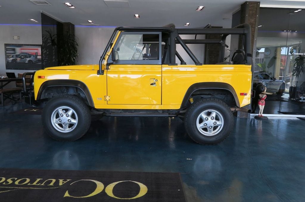 1995 Land Rover Defender 90 2dr Convertible NAS - 21599619 - 20