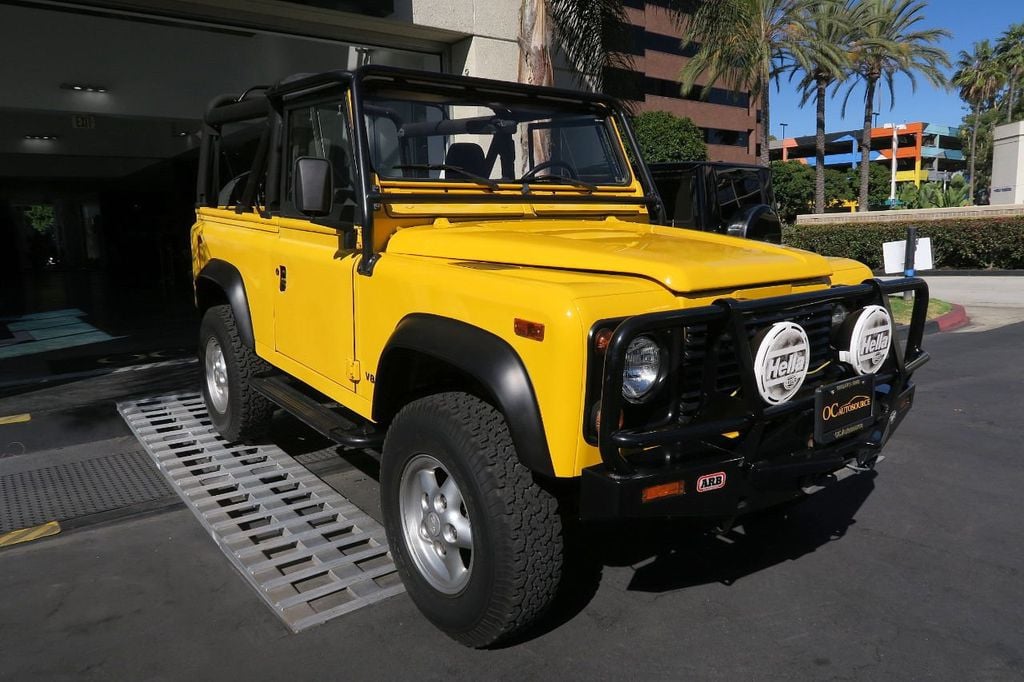 1995 Land Rover Defender 90 2dr Convertible NAS - 21599619 - 3