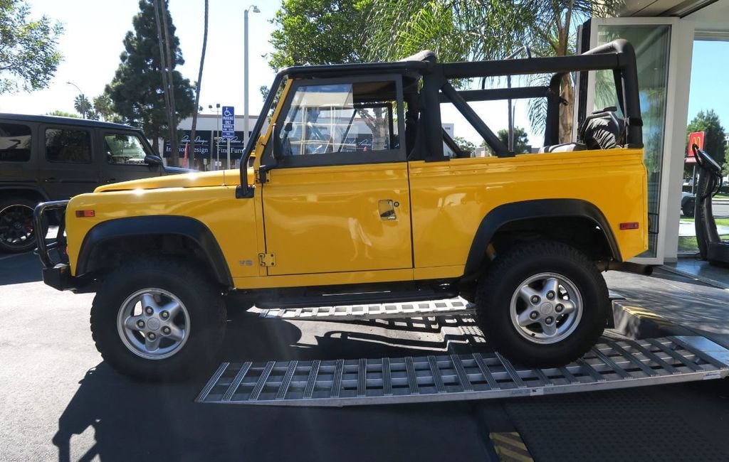 1995 Land Rover Defender 90 2dr Convertible NAS - 21599619 - 5