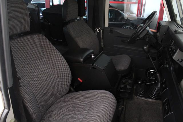 1995 Land Rover Defender 90 NAS SW - 21020542 - 6