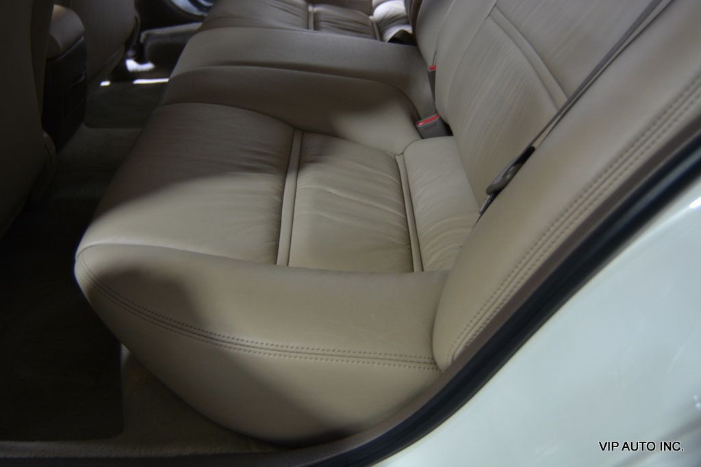 1995 Lexus ES 300 Base Trim - 22833923 - 24