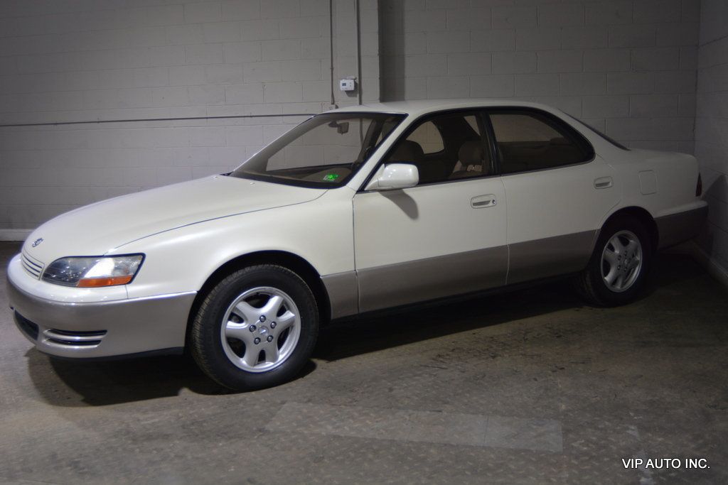 1995 Lexus ES 300 Base Trim - 22833923 - 27
