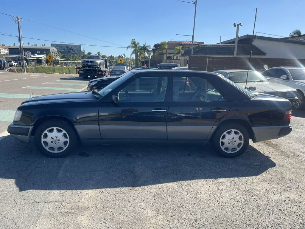 1995 Mercedes-Benz E Class E Class 4dr Sedan 3.0L Diesel - 23100086 - 1