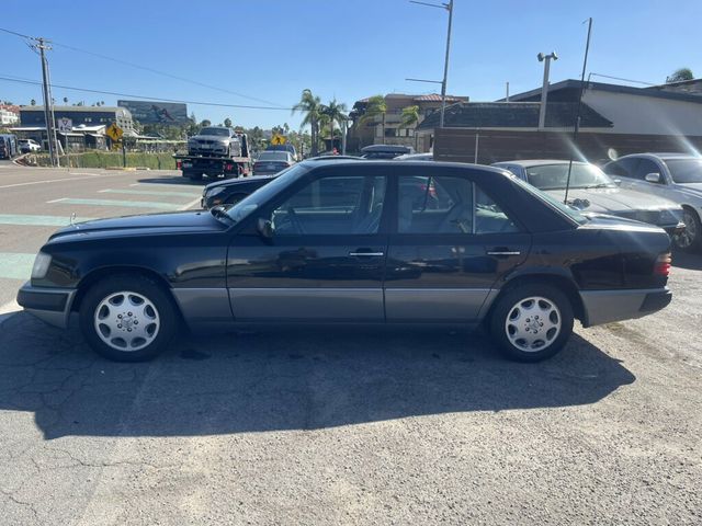 1995 Mercedes-Benz E Class E Class 4dr Sedan 3.0L Diesel - 23100086 - 1