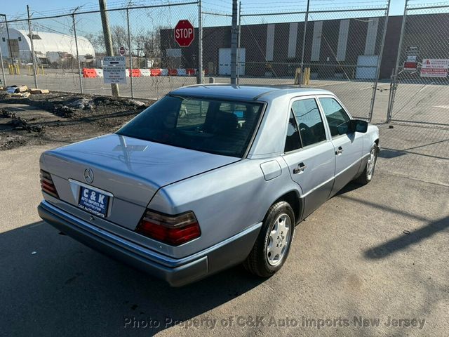 1995 Mercedes-Benz E Class E Class 4dr Sedan 3.0L Diesel - 22996442 - 9