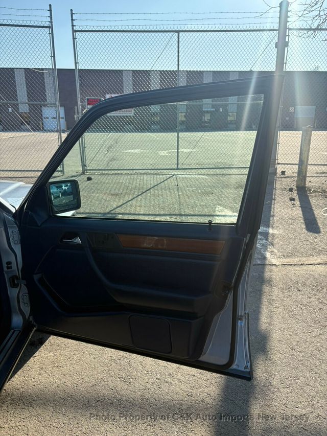 1995 Mercedes-Benz E Class E Class 4dr Sedan 3.0L Diesel - 22996442 - 21