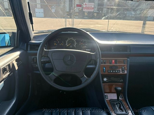 1995 Mercedes-Benz E Class E Class 4dr Sedan 3.0L Diesel - 22996442 - 28