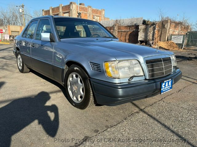 1995 Mercedes-Benz E Class E Class 4dr Sedan 3.0L Diesel - 22996442 - 4