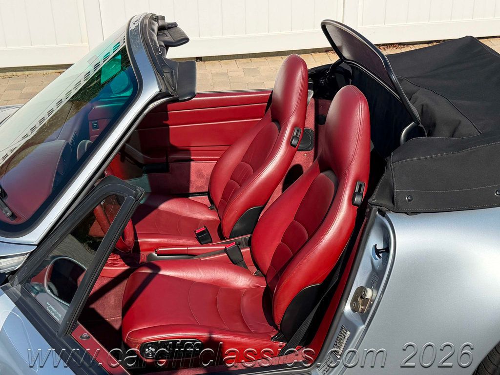 1995 Porsche 911 C4 Cab 993  - 23025593 - 14