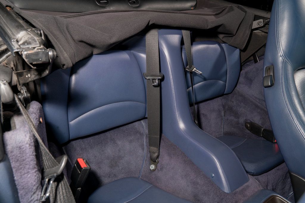 Porsche 911 photo 32