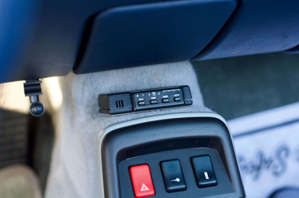 1995 Porsche 911 Carrera Cabriolet/6-Speed Manual/Pwr Windows-Locks/Cruise Control - 22964562 - 29