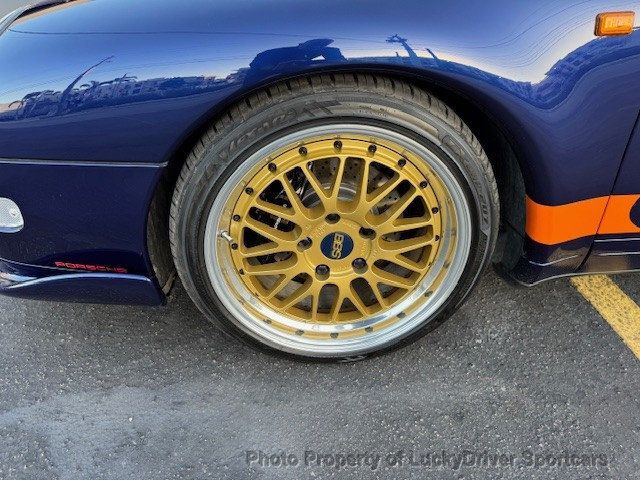 1995 Porsche 993 CARRERA 1995 Porsche 993 Carrera Coupe  - 22977505 - 17