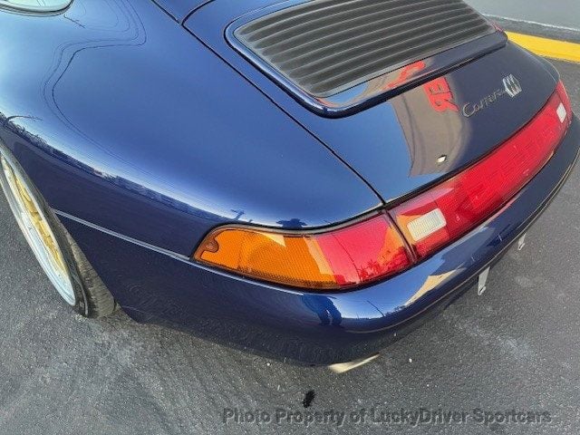 1995 Porsche 993 CARRERA 1995 Porsche 993 Carrera Coupe  - 22977505 - 23