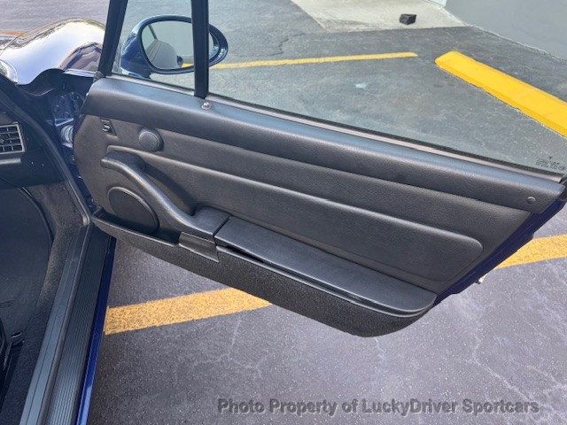 1995 Porsche 993 CARRERA 1995 Porsche 993 Carrera Coupe  - 22977505 - 46