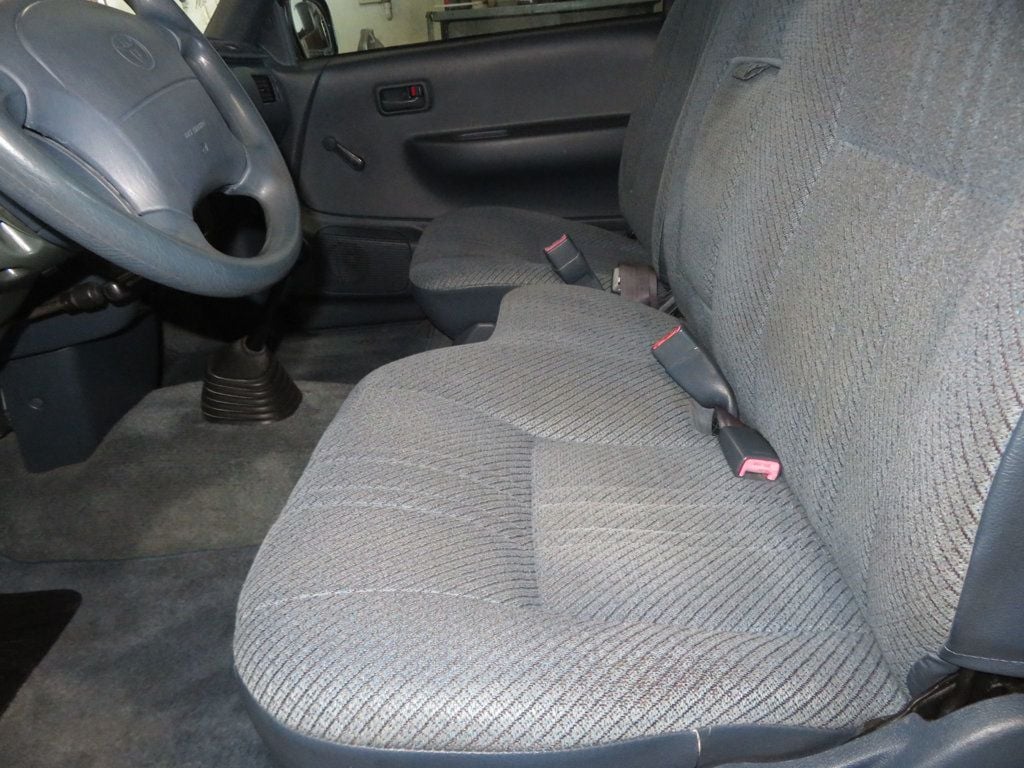 1995 Toyota T100 T100 DX MANUAL TRANNY EXTRA CLEAN 1OWNER AZ TRUCK HARD TO FIND  - 22806149 - 18