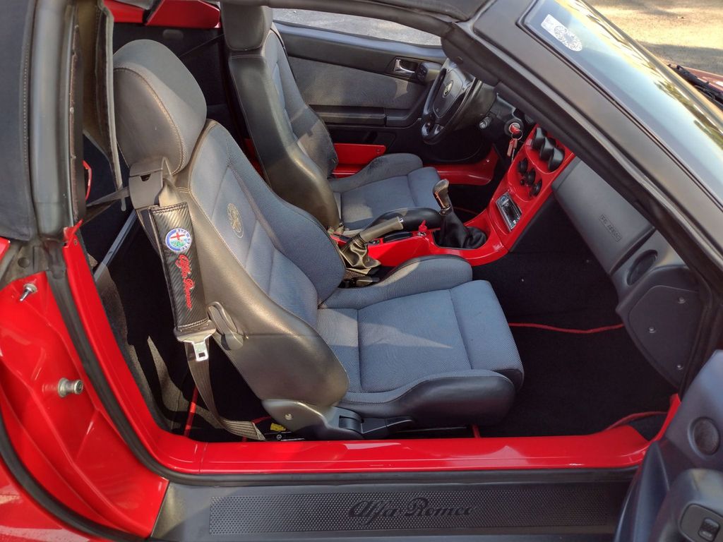 1996 Alfa Romeo Spider 2dr Stickshift Convertible Pininfarina - 22875247 - 26