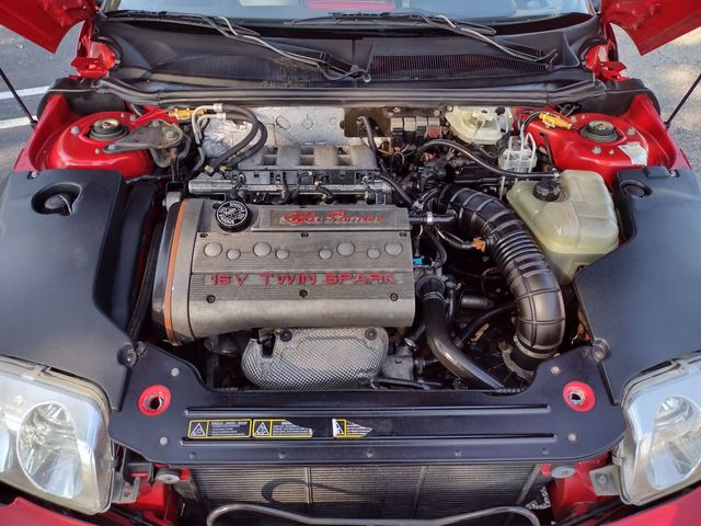 1996 Alfa Romeo Spider 2dr Stickshift Convertible Pininfarina - 22875247 - 32