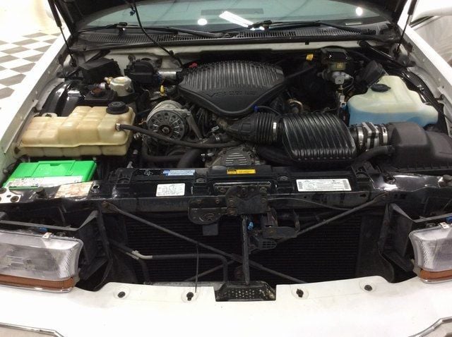 1996 Buick Roadmaster 4dr Sedan Limited Collectors Edition - 22945191 - 19