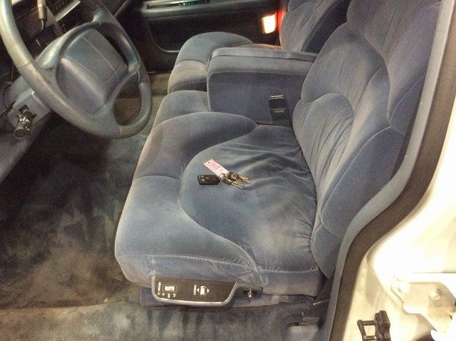 1996 Buick Roadmaster 4dr Sedan Limited Collectors Edition - 22945191 - 7