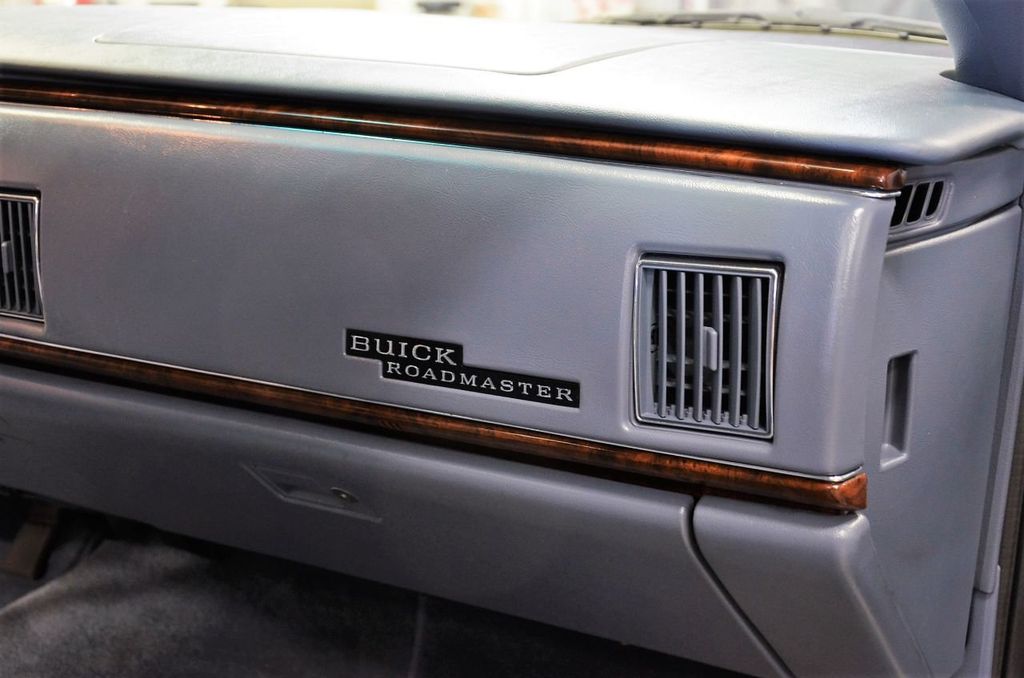 1996 Buick Roadmaster 4dr Wagon Estate Collectors Edition - 20255448 - 21