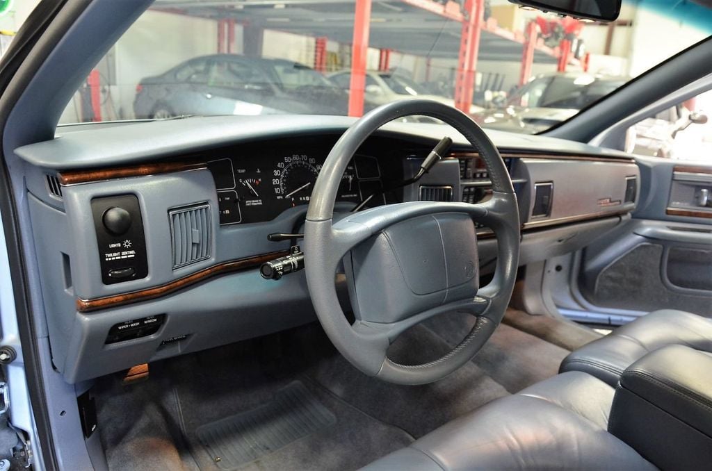 1996 Buick Roadmaster 4dr Wagon Estate Collectors Edition - 20255448 - 92