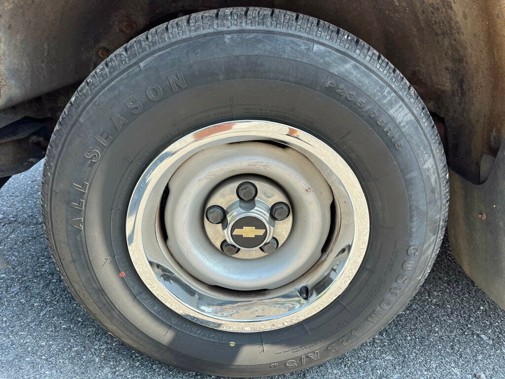 1996 Chevrolet Silverado photo 24
