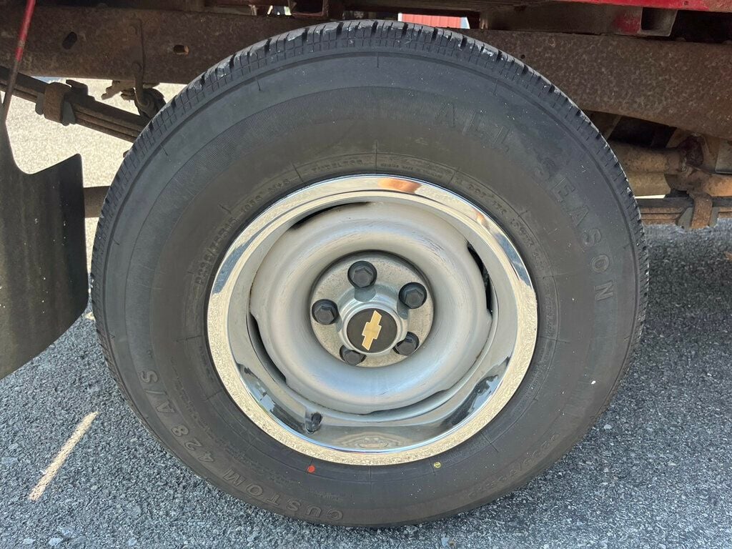 1996 Chevrolet Silverado photo 35