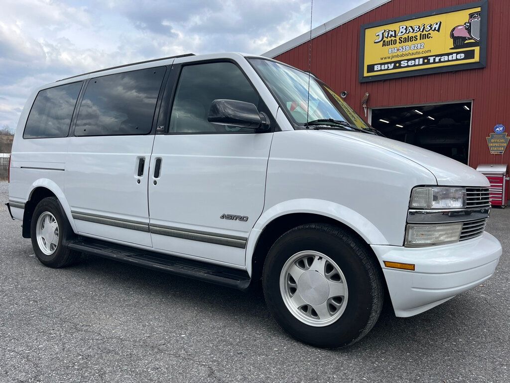 1996 Chevrolet Astro Passenger  - 23001253 | Video 1