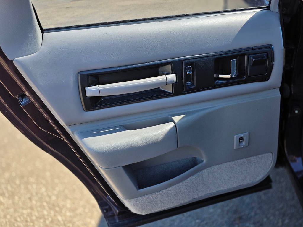 1996 Chevrolet Caprice SS - 22994845 - 11