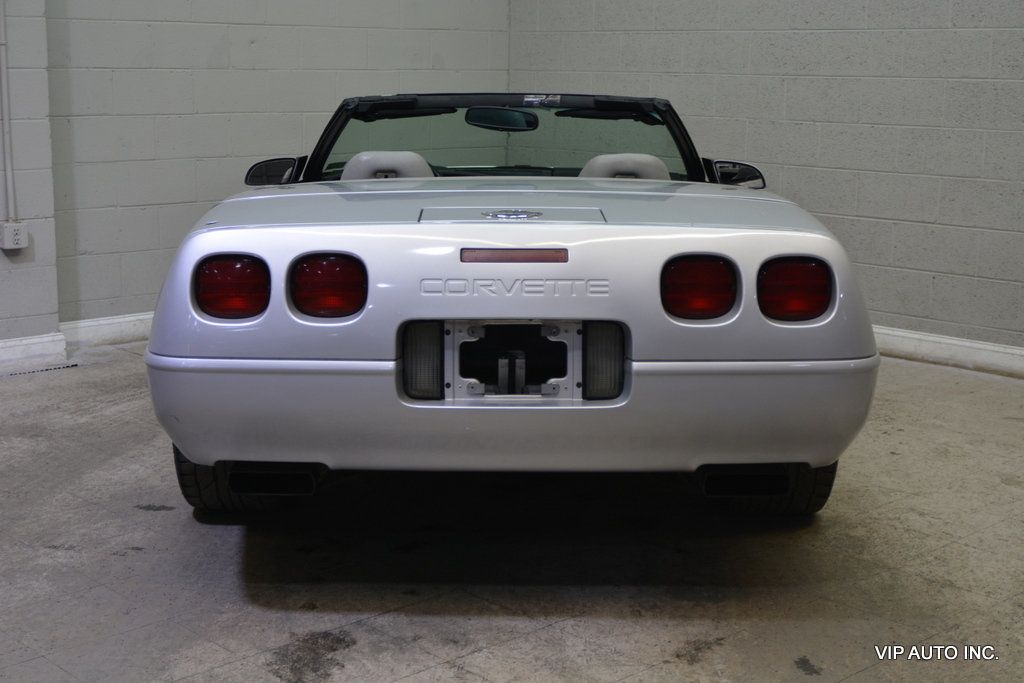 1996 Chevrolet Corvette 2dr Convertible - 22935839 - 32