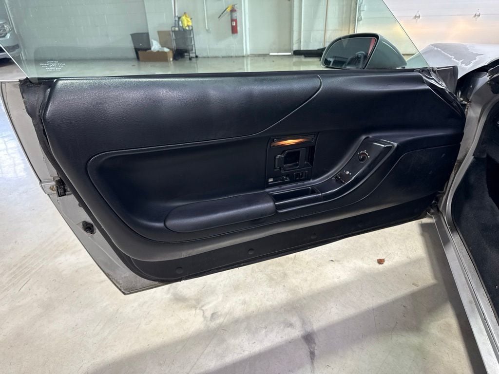 1996 Chevrolet Corvette 2dr Coupe - 23040615 - 23