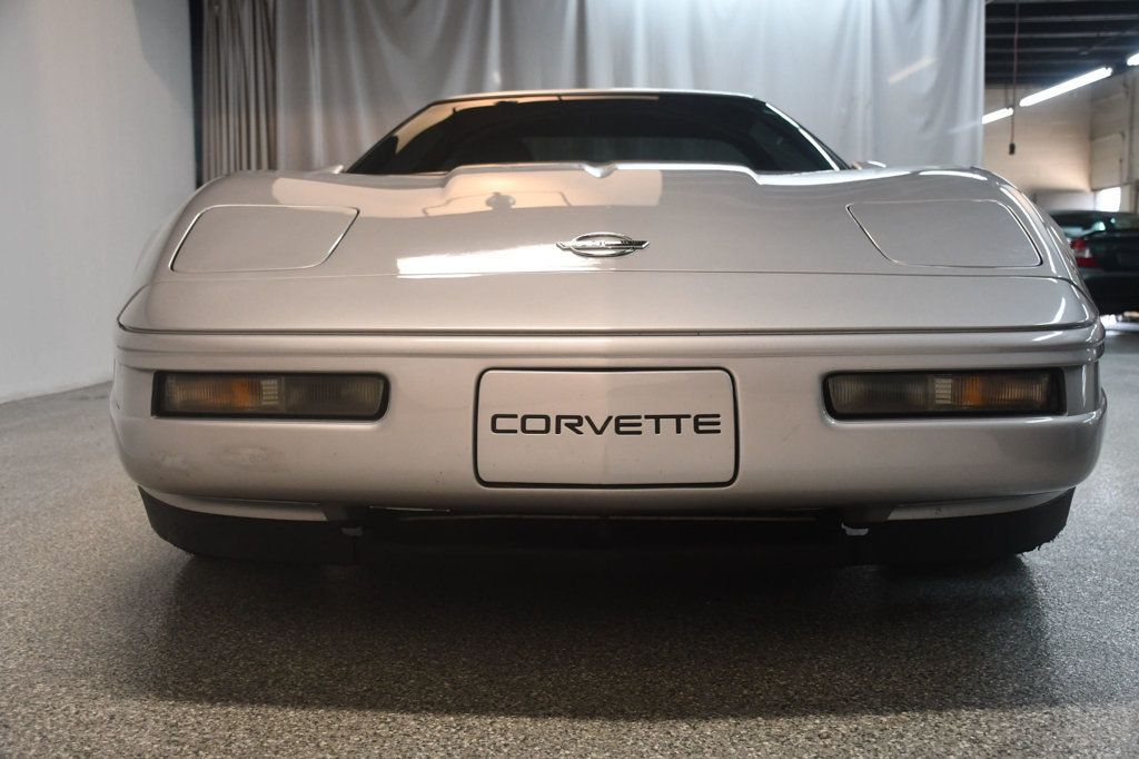 Chevrolet Corvette photo 14