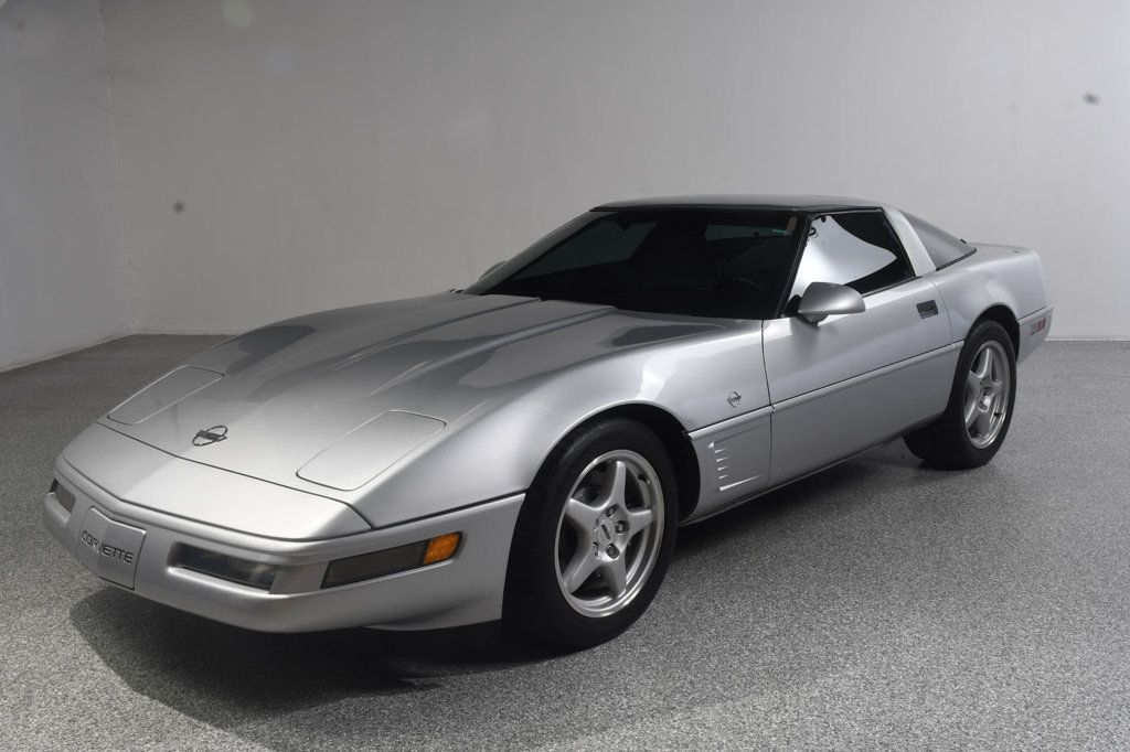 Chevrolet Corvette photo 2