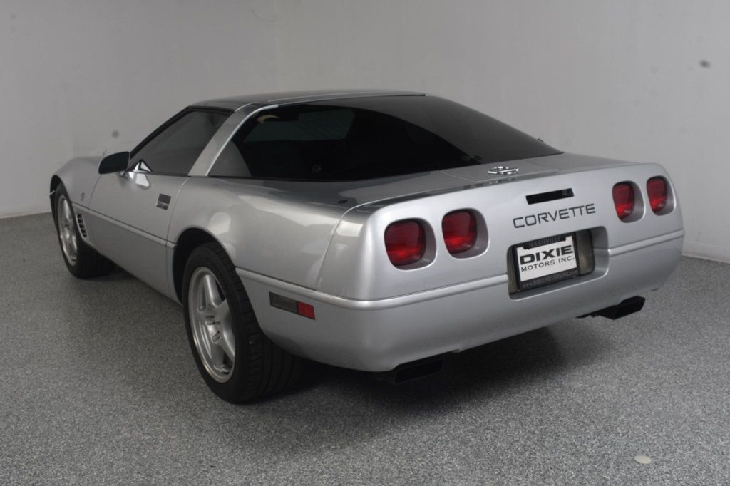 Chevrolet Corvette photo 5