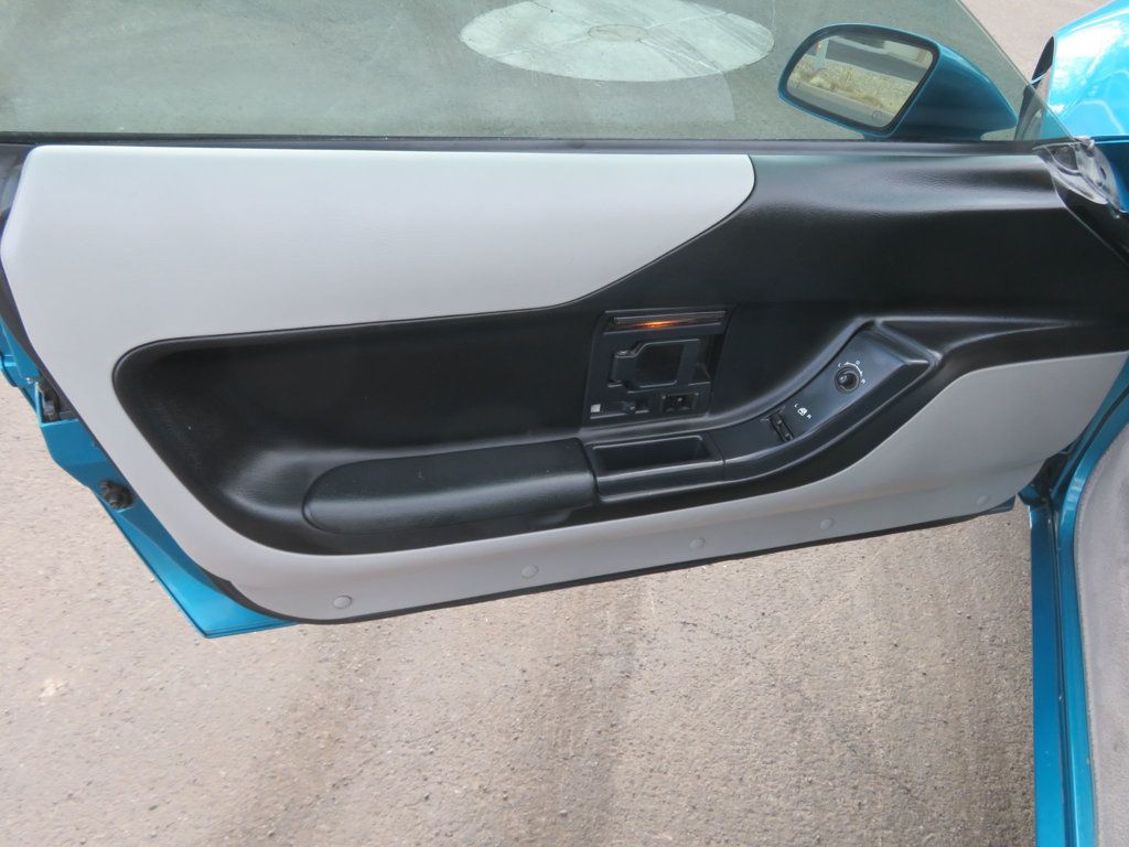 1996 Chevrolet Corvette 2OWNER BOTH TOPS LOW LOW MILES 19K EXTRA CLEAN AZ CAR WOW  - 22752951 - 12