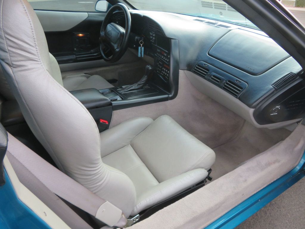 1996 Chevrolet Corvette 2OWNER BOTH TOPS LOW LOW MILES 19K EXTRA CLEAN AZ CAR WOW  - 22752951 - 19