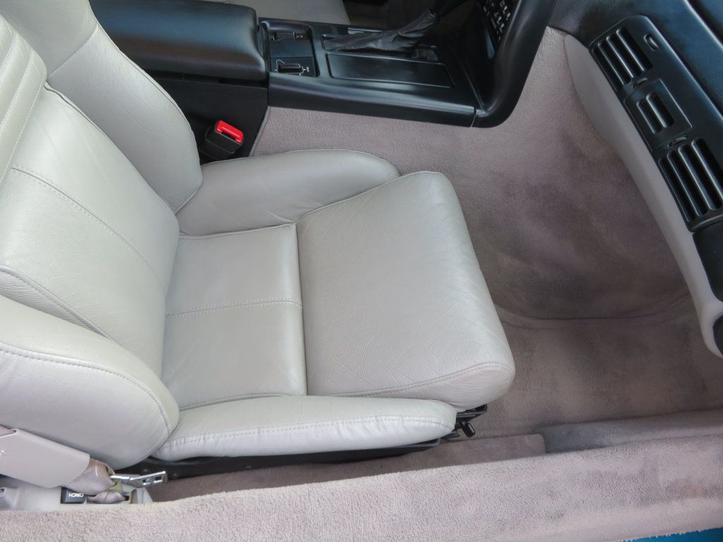 1996 Chevrolet Corvette 2OWNER BOTH TOPS LOW LOW MILES 19K EXTRA CLEAN AZ CAR WOW  - 22752951 - 21