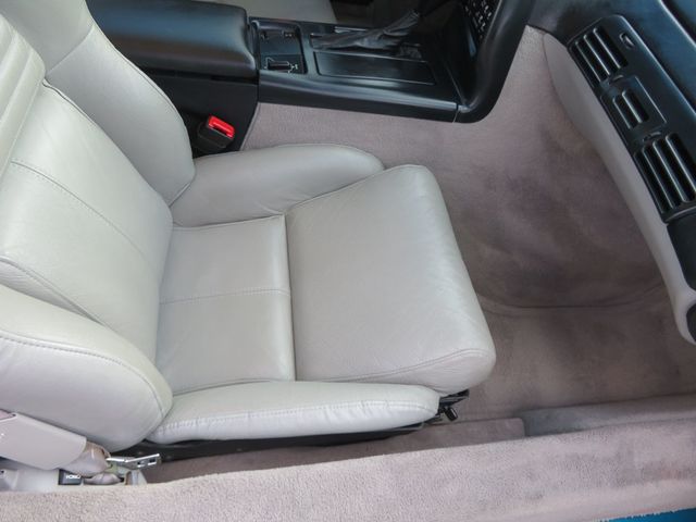 1996 Chevrolet Corvette 2OWNER BOTH TOPS LOW LOW MILES 19K EXTRA CLEAN AZ CAR WOW  - 22752951 - 21