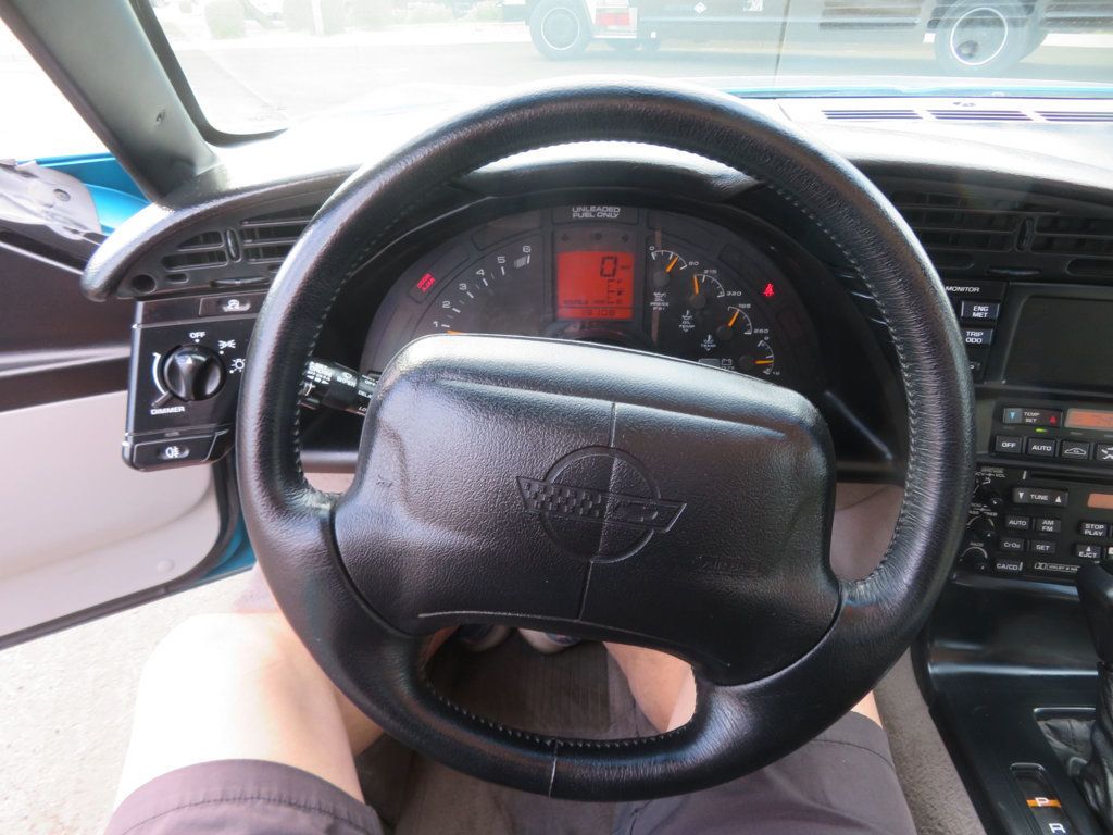 1996 Chevrolet Corvette 2OWNER BOTH TOPS LOW LOW MILES 19K EXTRA CLEAN AZ CAR WOW  - 22752951 - 22