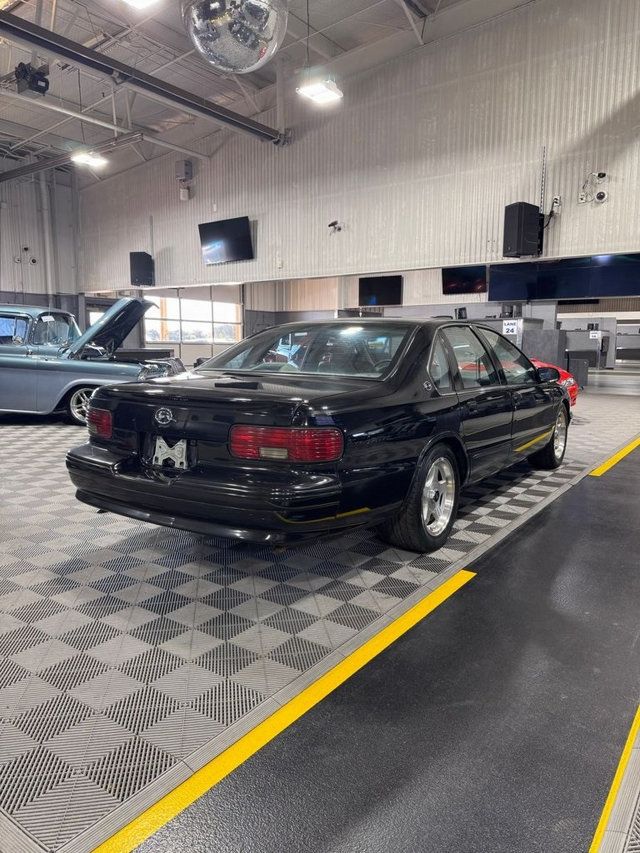 1996 Chevrolet Impala SS - 22963468 - 2