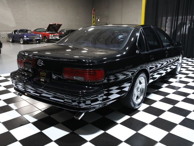 1996 Chevrolet Impala SS - LOW MILES - SUPER SPORT - 23036770 - 17