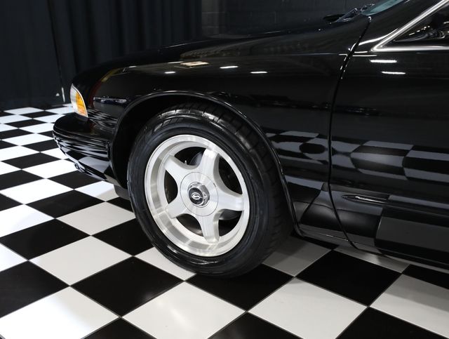 1996 Chevrolet Impala SS - LOW MILES - SUPER SPORT - 23036770 - 27
